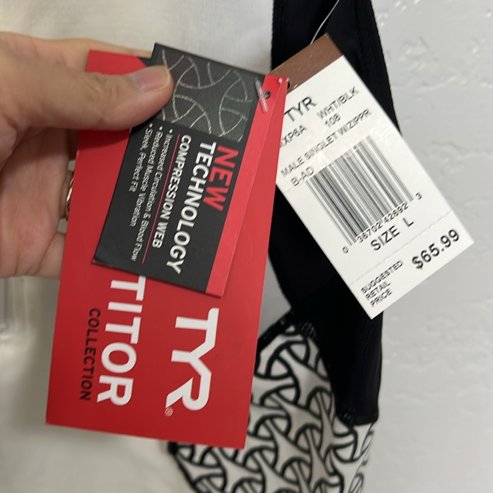 NWT TYR Tank Top - Picture 6 of 7